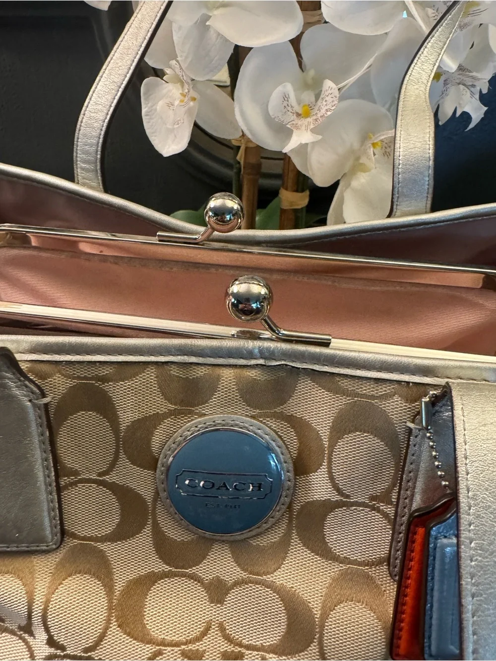EUC Coach KISS LOCK Signature Canvas Tote with Multicolor Leather Patches 2 Tags